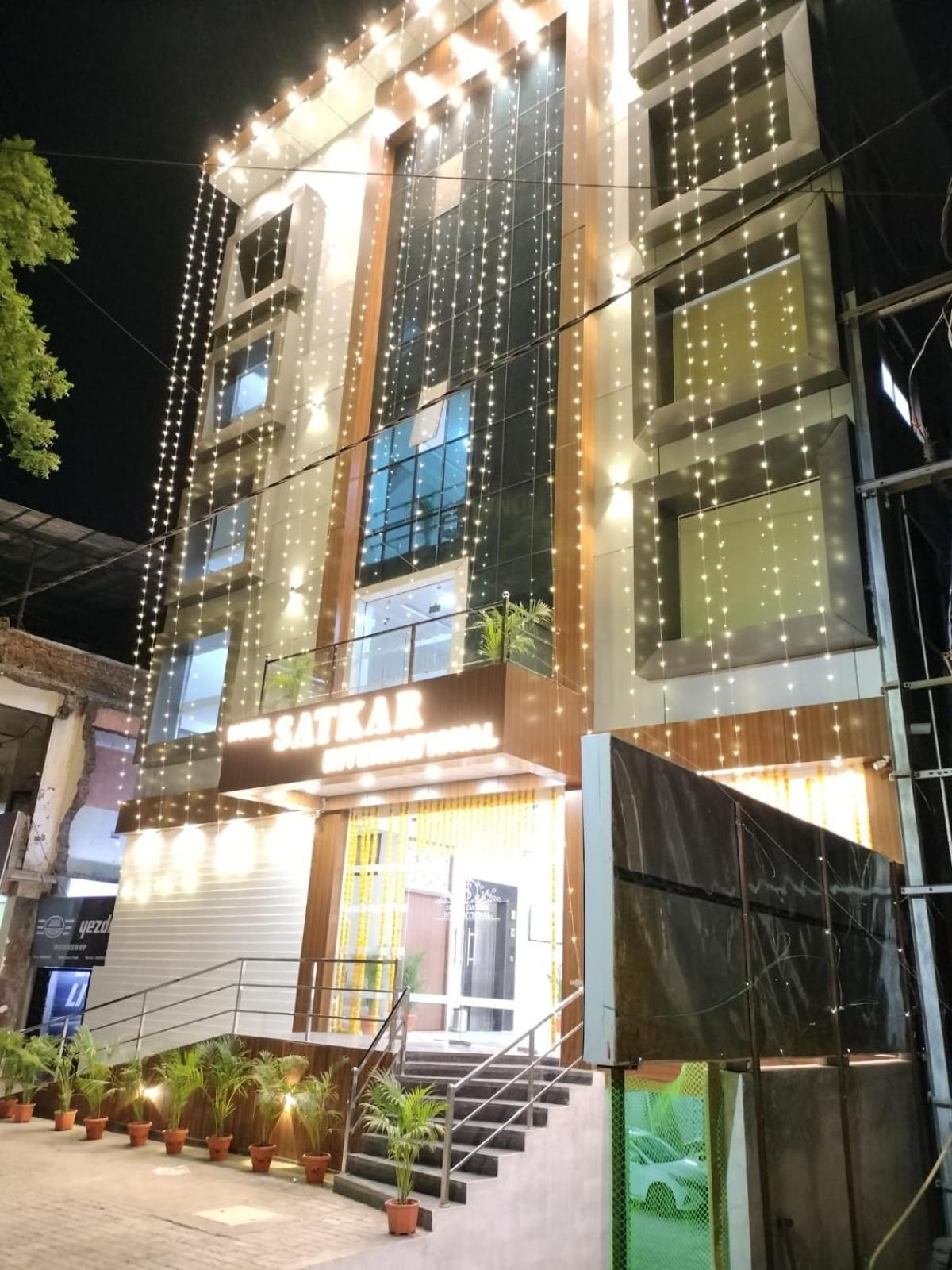 Hotel Satkar International Chhindwāra Exterior foto
